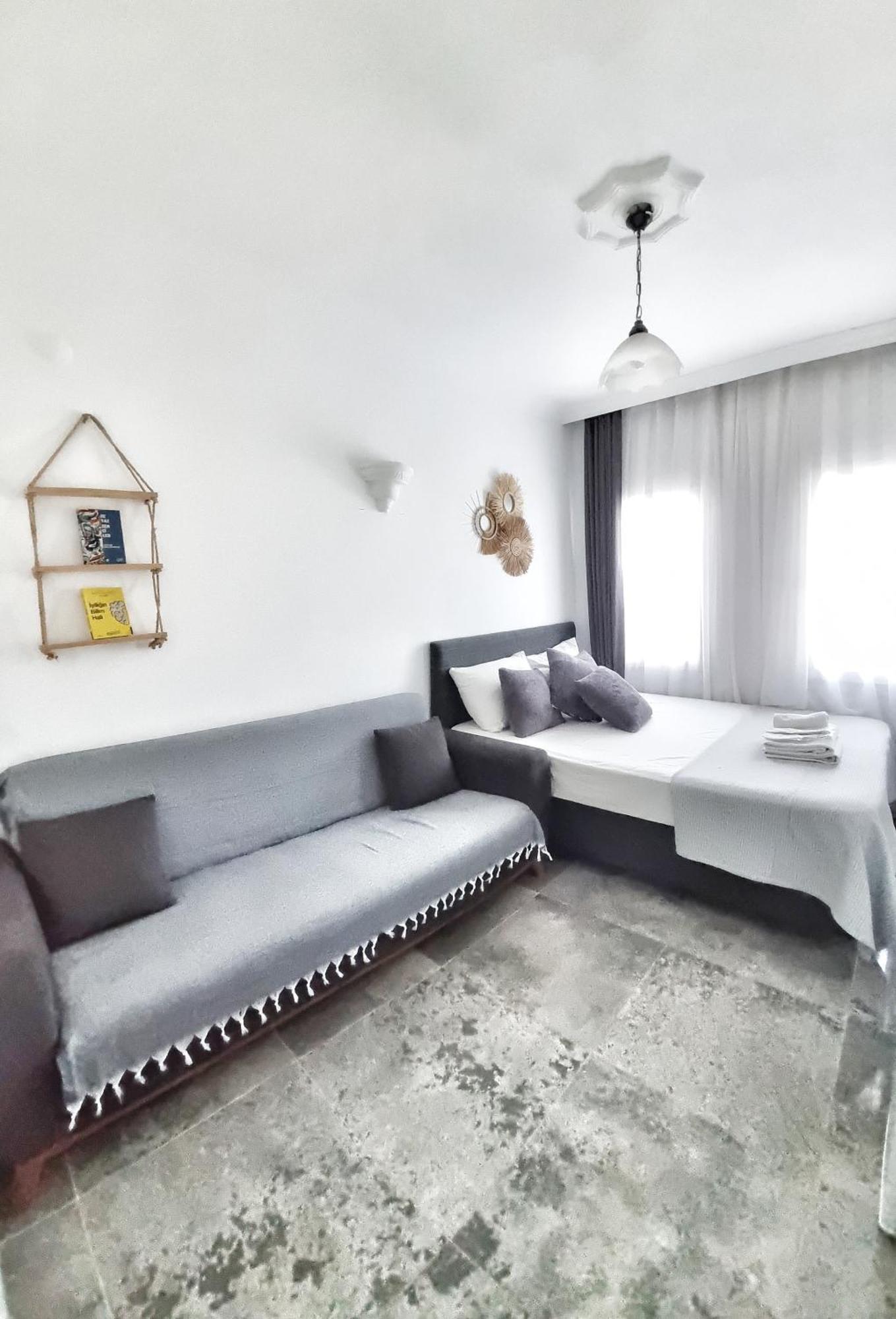 Merkez Kumsal Pansiyon Bodrum Kamer foto